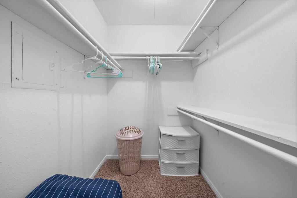 Cozy, Dedicated Workspace, Fast Wi-Fi Apartment Houston Eksteriør bilde