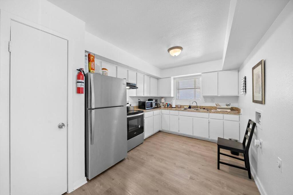 Cozy, Dedicated Workspace, Fast Wi-Fi Apartment Houston Eksteriør bilde